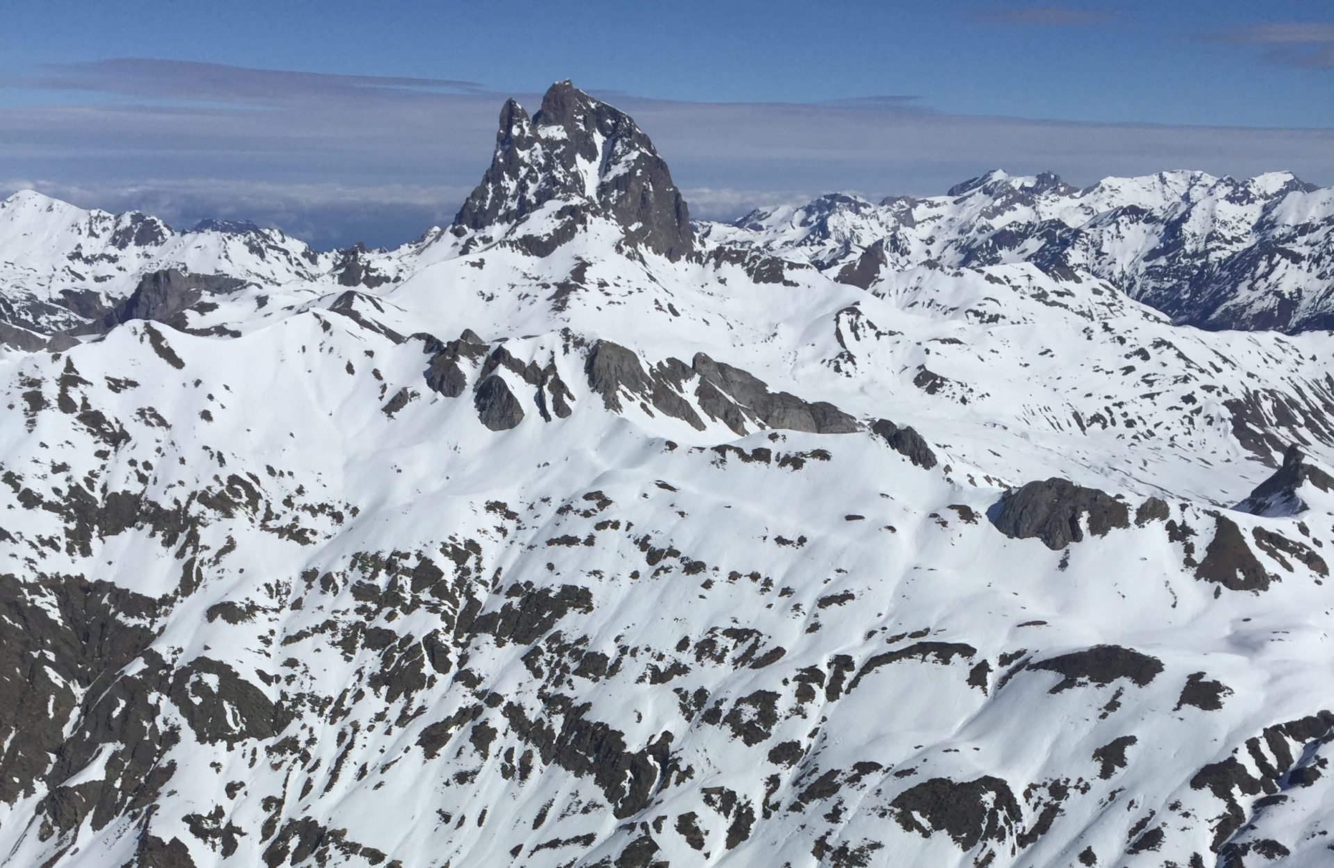Midi d'Ossue en invierno