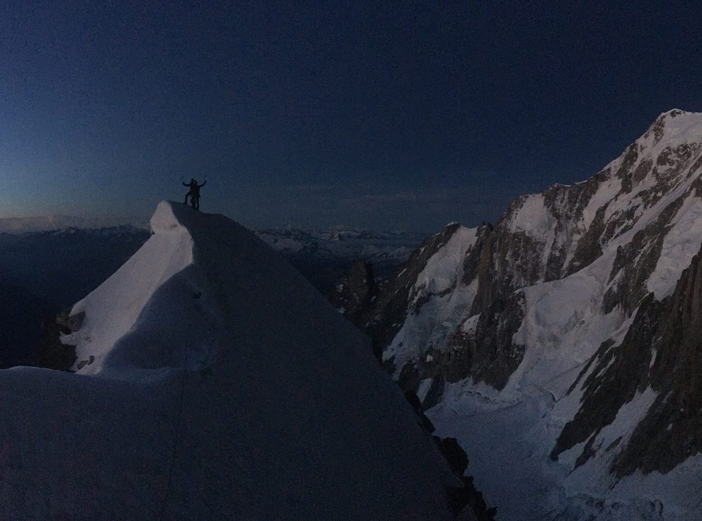 Alpinismo Chamonix arista Kuffner Mont Blanc